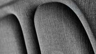 Keine Naht mehr, die den Komfort beim Sitzen schmälert: Das verspricht das neue System von Magna. (Magna)