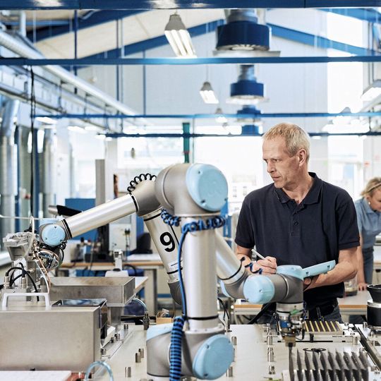 Die Cobot-Industrie wird laut einer Studie bis 2026 voraussichtlich auf 2,2 Milliarden USD anwachsen. Die Cobot-Industrie wird laut einer Studie bis 2026 voraussichtlich auf 2,2 Milliarden USD anwachsen.
