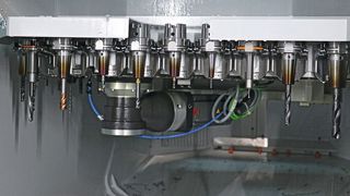 Greidenweis ließ seine drei neuen Chiron-Bearbeitungszentren mit Haimer-Schrumpfaufnahmen ausstatten. (Bild: Haimer)