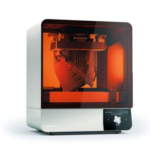 Imprimante de bureau grand format pour applications industrielles : avec son volume de fabrication généreux et sa technologie LFS™ de haute précision, la Formlabs Form 4L offre une impression 3D fiable de qualité industrielle.(Source :  Urma AG)
