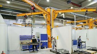 Profi-Kransystem von Vetter: Bei Kaup ist die neue Halle bei den Werkern beliebt, nicht zuletzt wegen der Arbeitserleichterung durch die neuen Schwenkkrane. Bild: Vetter Krantechnik (Archiv: Vogel Business Media)