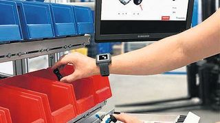 Das digitale Assistenzsystem OAS unterstützt manuelle Montageprozesse. (Treston)