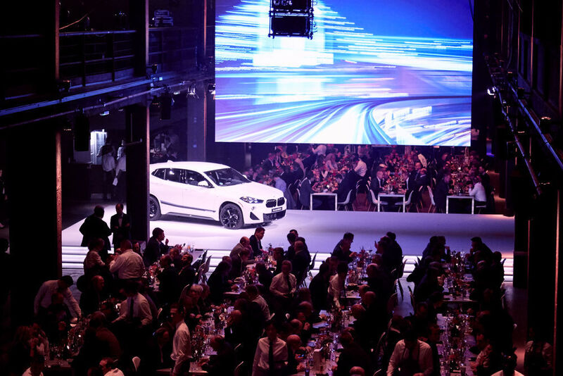BMW Deutschland und MINI Deutschland haben 54 Servicebetriebe mit dem „Service Excellence Award“ für hervorragende Kundenzufriedenheit und Servicequalität ausgezeichnet. Die Preisverleihung fand im Motorwerk in Berlin statt. (Philipp Stengelin)