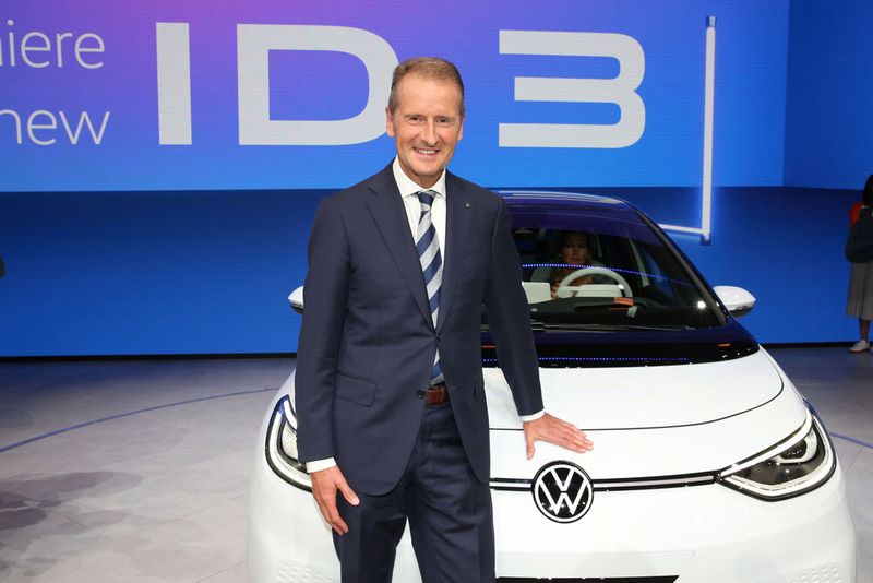 Herbert Diess richtet nicht nur die Produktpalette der Marke VW neu aus. Auch die anderen Konzernmarkten richteten sich neu aus.(Bild:  Volkswagen)