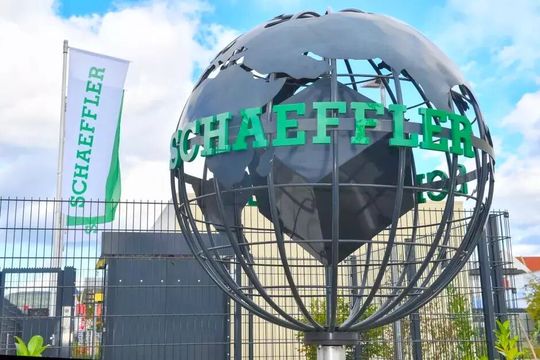 Schaeffler hat heute keine guten Nachrichten zu melden. Lesen Sie hier, warum alles nicht so kommen wird, wie es mal geplant war ...(Bild:  Schaeffler)