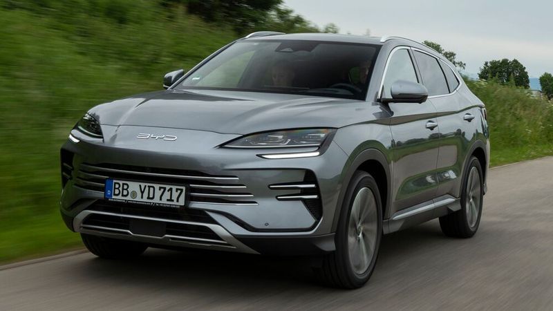 Die Frontleuchten verleihen dem dynamisch auftretenden Chinesen einen modernen Touch. (Bild: BYD)