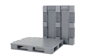 La nouvelle palette Hygienic i7.1 de Cabka-IPS est fabriquée exclusivement en HDPE de qualité alimentaire. Étant donné qu’elle ne possède aucune cavité, elle empêche l’accumulation de saletés et peut être nettoyée facilement. (Image : Cabka-IPS)