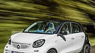 Im ADAC-Ecotest zeigte sich der Smart Forfour bei hohem Tempo als Rußschleuder. (Foto: Daimler)