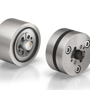 Der Dehnungsmessstreifen-Kraftsensor (DMS) (links) und der piezoelektrische Kraftsensor (rechts) sind ausschliesslich für den Einsatz in Kombination mit dem elektromechanischen Fügemodul NCFx Pro Typ 2164A von Kistler entwickelt.(Bild:  Kistler Gruppe)
