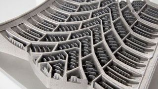 SLM Solutions präsentiert auf der Tire Technology Expo 2016 per Selecting Laser Melting hergestellte, neuartige Segmente zur Herstellung von Reifenformen. (SLM Solutions)