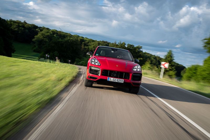Der neue Motor bekommt die Bi-Turbo-Aufladung aus dem Cayenne Turbo. (Bild: Porsche)