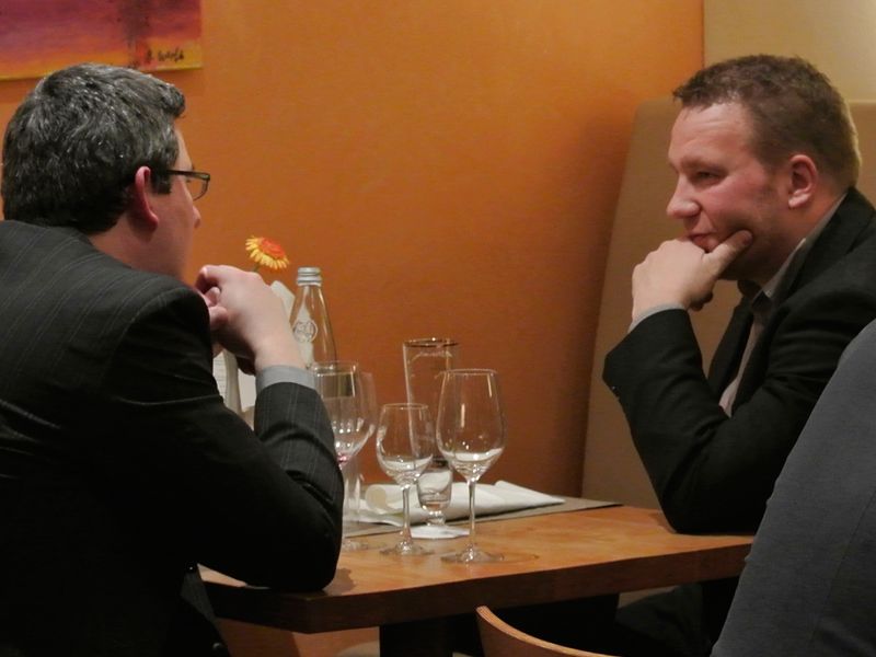 ... und Einzelgespräche geführt. (Rombus)