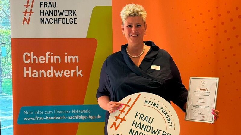 Maja Scholz erhielt den Titel „starke Frau im Handwerk".(Bild:  Kreishandwerkerschaft Rendsburg-Eckernförde)