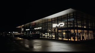 In den Flaggschiff-Betrieb von Klaus+Co in Flensburg ist die Marke BYD eingezogen. (Bild: Klaus + Co)