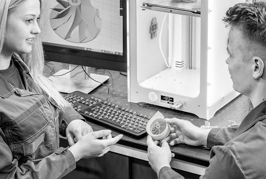 Wie sieht es in diesem unserem Lande mit der dualen Ausbildung aus? Was wünscht Ihr Euch? Das fragen einmal mehr die Macher der bekannten Studie Azubi-Recruiting Trends. Antworten können Ausbilder und potenzielle Azubis noch bis Ende März ...(Bild:  Recruiting World)