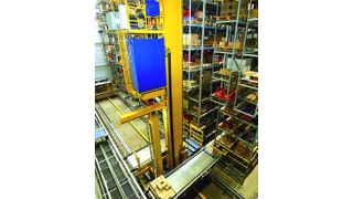 Das Viapal-RBG kann mittels Umsetzer zwischen den Gassen verfahren. Bild: Viastore (Archiv: Vogel Business Media)