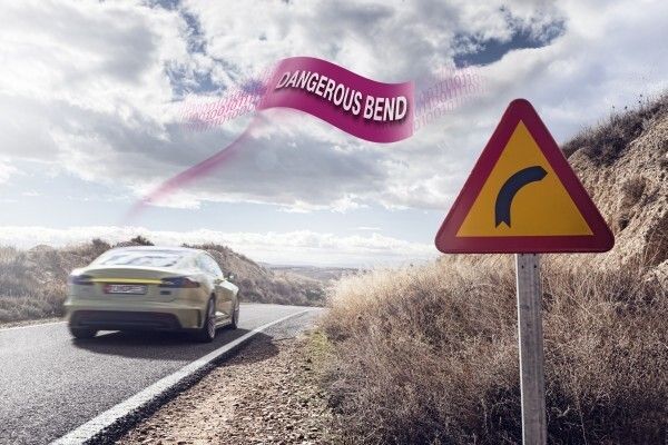 Mit dem vollelektrisch angetriebenen Konzeptfahrzeug „XchangE“ zeigt die Schweizer Ideenschmiede Rinspeed auf dem Genfer Auto-Salon die Zukunft des autonomen Fahrens.  (Rinspeed)