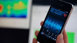 Die Audio Forensics Werkzeuge helfen dabei, Aufnahmegeräte eindeutig zu identifizieren. (Bild: Fraunhofer IDMT)