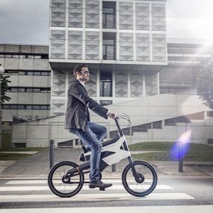 Peugeot Pedelec Hybrid Bike AE21(Peugeot Design Lab)