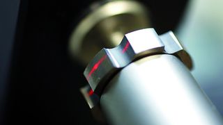 Ohne Präzisionsfertigung geht gar nichts. Die Urma AG hat ein vollklimatisiertes Produktionszentrum für  die Reibahlen aufgebaut, um die höchsten Genauigkeitsanforderungen zu garantieren. (Bild: Urma)