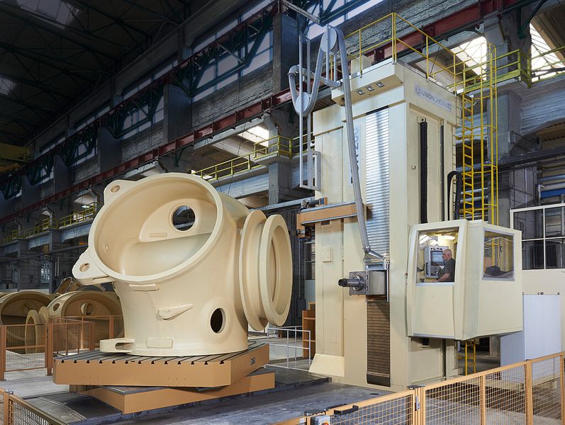 Bild 1: Das Bohrwerk mit Plattenfeld ermöglicht das genaue Bearbeiten von Rotornaben. (Bild: Union)