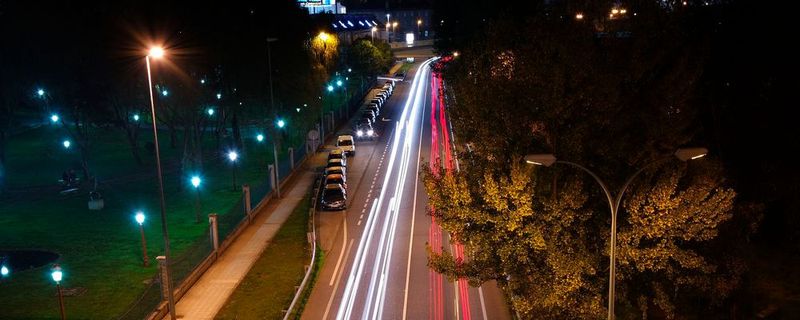 In der kleinen Gemeinde Martinfeld wird die gesamte Straßenbeleuchtung neuerdings über das IoT gesteuert.(Bild:   / CC0)