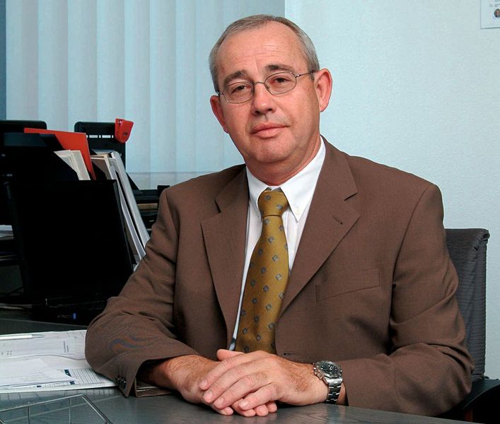 Edgar Heim, Leiter Business Development bei der Weiss Spindeltechnologie GmbH, sieht die Vorteile der Motorspindel: „Der spielfreie Direktantrieb bringt prinzipbedingt eine ganze Reihe von Vorteilen wie kürzere Bearbeitungszeiten, hochwertigere Werkstückoberflächen und geringeren Wartungsbedarf.“  (Bild: Weiss)