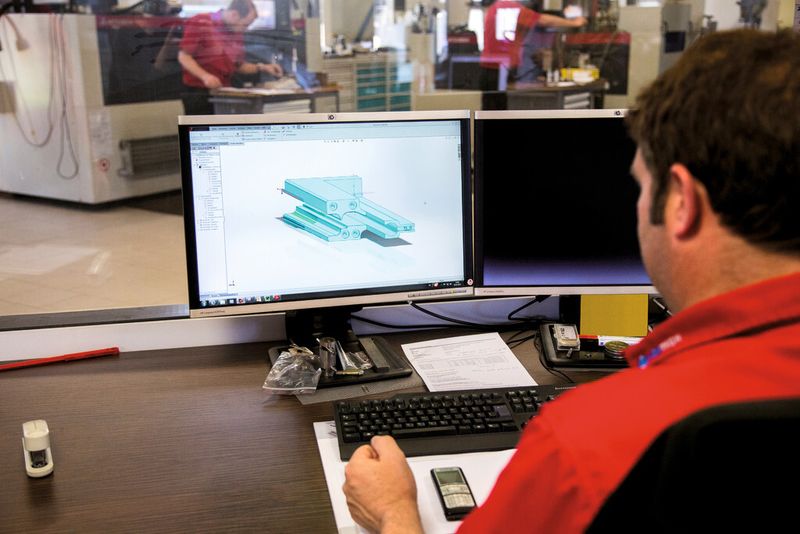 Eine in Dcamcut programmierte abgesetzte Konturgeometrie. (Bild: Niki Romczyk)