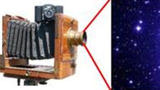 Eine Kamera - natürlich wesentlich kleiner und moderner als die in der Abbildung - macht Bilder von Sternkonstellationen. Daraus erkennt der Sensor die aktuelle Lage und richtet dann den Satelliten in die gewünschte Lage aus. Der Vorgang ist im Bild durch die Koordinaten x,y und z symbolisiert.  Bild: Hakan Kayal (Archiv: Vogel Business Media)