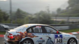 Der BMW 330d des Fuchs GT1 Racing Teams hat sich den Thron der Diesel-Teufel in der „Grünen Hölle“ am Fuße der Nürburg gesichert. (Archiv: Vogel Business Media)