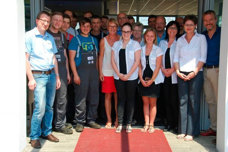 Das Team aus Schwarzenfeld trifft mit seinem Service das Herz des Kunden. (Foto: Wenz)