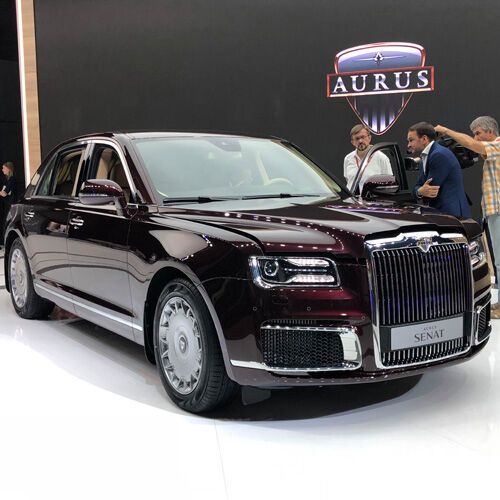 Bentley? Rolls-Royce? Von wegen: Diese neue Staatskarosse aus Russland heißt Aurus Senat und war der Star der Messe. Bentley? Rolls-Royce? Von wegen: Diese neue Staatskarosse aus Russland heißt Aurus Senat und war der Star der Messe.