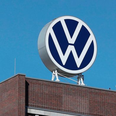 Während in Sachen Automarketing der VW-Konzern laut Oliver Blume alles richtig gemacht zu haben scheint, sollte die Personalabteilung bei den nächsten befristeten Arbeitsverträgen, die verlängert werden sollen, besser aufpassen ... (Bild: Volkswagen)