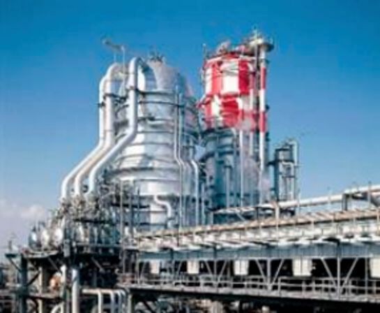 The atmospheric distillation unit currently operated autonomously with an AI system is located in the Eneos Kawasaki Refinery.
