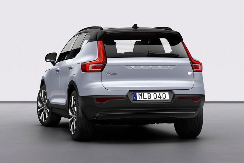 Das Modell ist das erste Mitglied der neuen „Recharge“-Familie von Volvo. (Bild: Volvo)