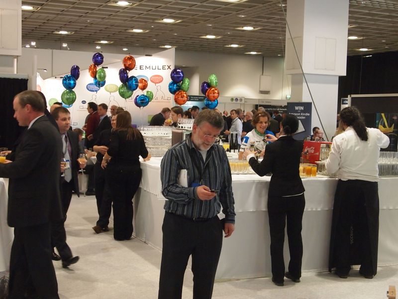 ...bekommt auch noch Saft, Coke oder ein Bier. (Rainer Graefen)