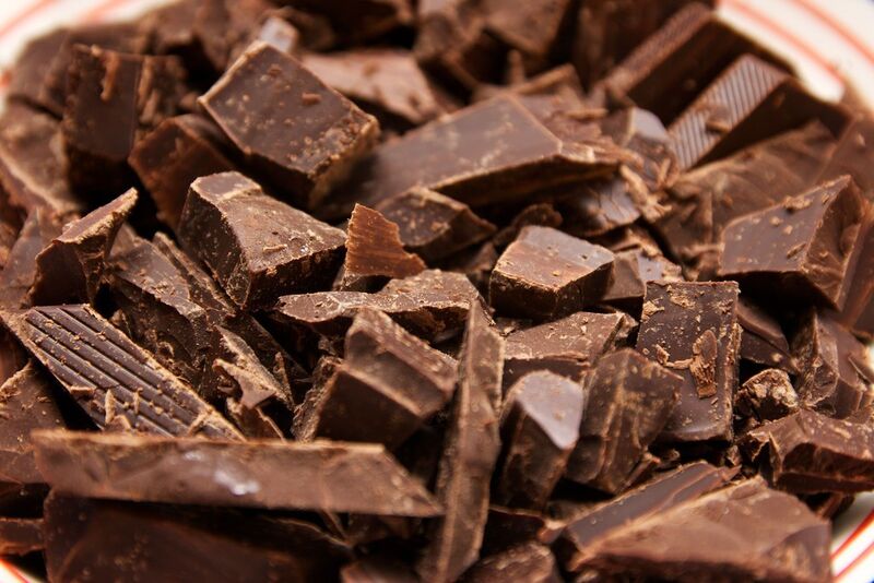Tieren fehlt oft ein Enzym um Theobromin aus der Schokolade abzubauen. Deshalb kann der Verzehr für sie lebensgefährlich werden. (Quelle: Nico Kaiser; CC-BY 2.0 (https://www.flickr.com/photos/nicokaiser/7281310810/))