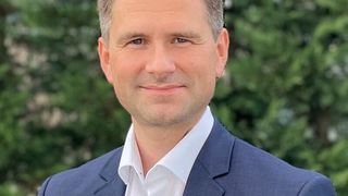 Martin Kunst, Entwicklung Gesamtfahrzeug, Leiter Metalle, BMW Group: „Trotz des Gewichts der Batterien in E-Autos müssen wir ‚leichte‘ Gesamtfahrzeuge entwickeln, um auch weiterhin unsere markenspezifischen Eigenschaften gut darstellen zu können.“     (Bild: BMW Group)