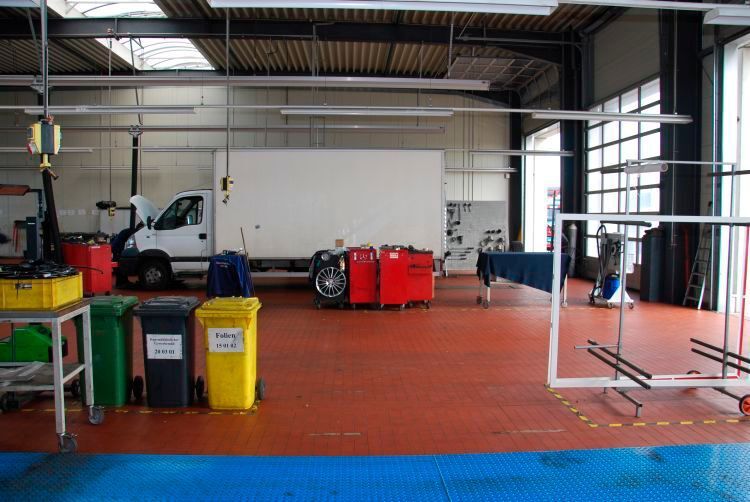 Vorbildlich ist die Sauberkeit in der Werkstatt. (Foto: Wenz)