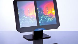 Hummel-Glas-Bonding-Technologie – Vergleich der Brillanz links ohne, rechts mit Optical Bonding.  (Bild: Hummel)