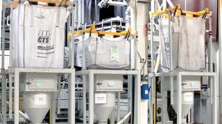 Das Produkt und seine Fließeigenschaften sind entscheidend für die Auslegung der Big-Bag-Stationen. (Bild: Transitec)