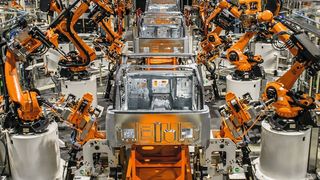 Kuka will in Zukunft auf intelligente Robotik setzen.  (Bild: Kuka / IFR)