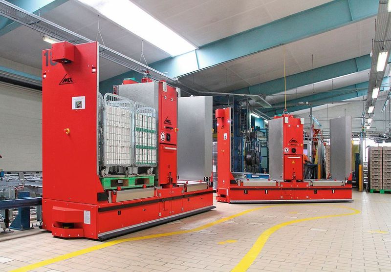 Die FTF können auch in engen Umgebungen Quer- und Diagonalbewegungen durchführen. (MLR)