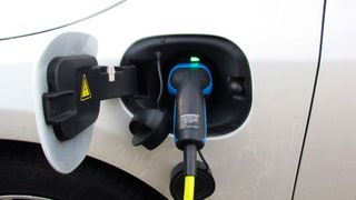 Neuigkeiten für Autokunden und Kfz-Betriebe: Auch wenn die Förderrichtlinie noch immer aussteht; Kunden können sich immerhin schon auf dem Förderantragsportal des Bundes registrieren.  (Bild: frei lizenziert)