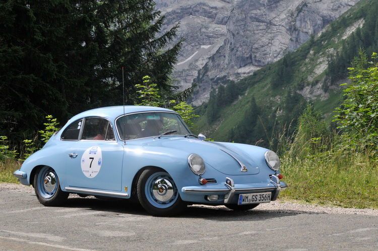 Basis des Erfolgs: Der Porsche 356 B (Baujahr 1962) war das erste Serienmodell des Stuttgarter Autobauers. Auf der Meister Classic ein echter Hingucker.  (Zietz/»kfz-betrieb«)