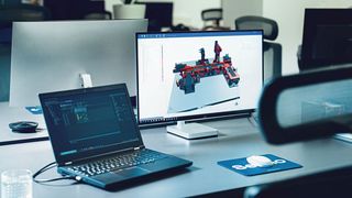 Mit Simulationsmodellen und einem digitalen Lernkonzept bieten fischertechnik und 
Selmo Technology Fortbildungen im Bereich speicherprogrammierter Steuerungen. (Bild: Selmo Technology)