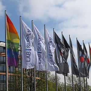 Am 9. April 2025 war die LAB-SUPPLY wieder einmal in Münster zu Gast. Klicken Sie durch unsere Bildergalerie, um einen Einblick in den Messetag zu bekommen.

 
Mehr Infos zu den kommenden LAB-SUPPLY-Messen finden Sie auf www.lab-supply.info (Bild: Stefan Stark)