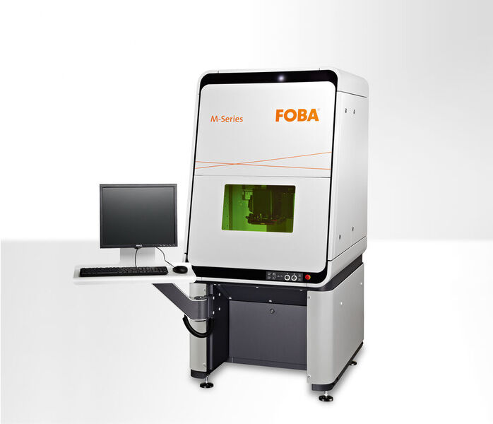 Die Foba M2000 Lasermarkierstation mit in den Markierkopf integrierter Kamera eignet sich zur Markierung von Medizinprodukten aus Metall und Kunststoff. (Foba)