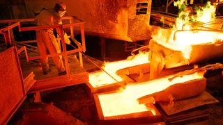 Aurubis, der Metallrecycler und Spezialist für die Kupferrückgewinnung, hat im US-Bundesstaat Georgia ein Recyclingwerk eröffnet. Das ist in Sachen Kreislaufwirtschaft ein positives Signal. Doch in Sachen Gewinnerwartungen für 2024/25 schraubt man die Prognosen zurück ... (Bild: Aurubis)