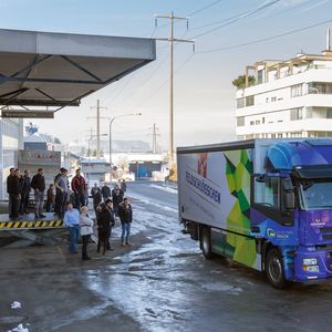 Schaltag-Mitarbeitende: Alle wollen auf eine Testfahrt mit.